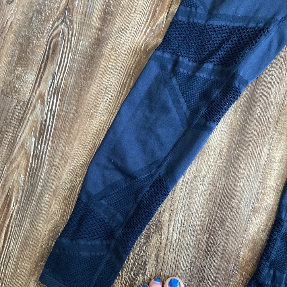 Fabletics leggings - Picture 3 of 4